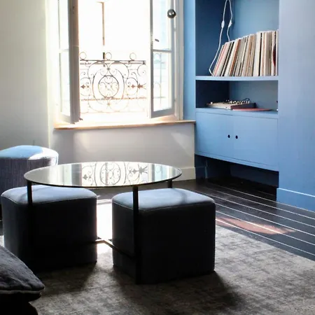 Cosy In A Pleasant Area Apartment Paris